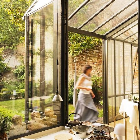 B&B Alphabet - Luxury Guesthouse And Art Gallery บรูจส์ ภายนอก รูปภาพ