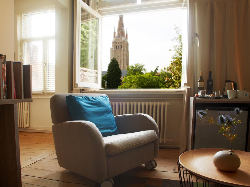 B&B Alphabet - Luxury Guesthouse And Art Gallery บรูจส์ ห้อง รูปภาพ