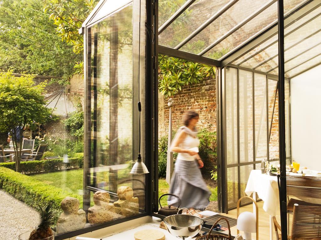 B&B Alphabet - Luxury Guesthouse And Art Gallery บรูจส์ ภายนอก รูปภาพ